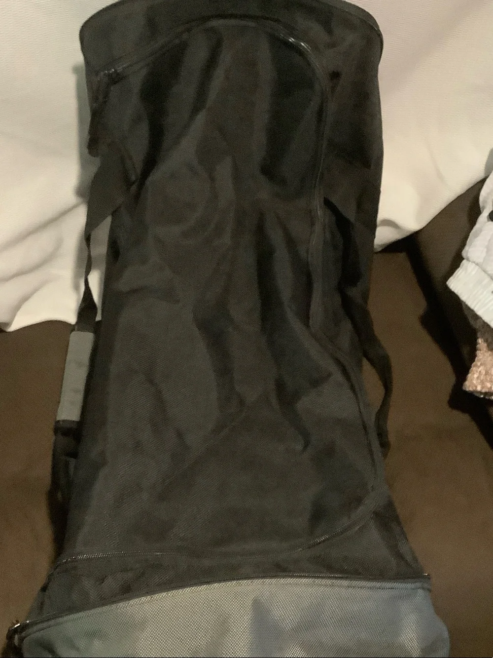 Black Men's Duffel Carry Bag with Front Mesh Pocket
